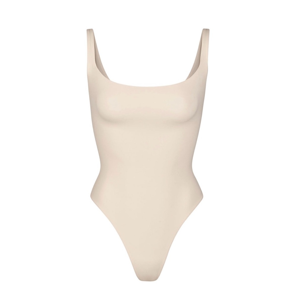 SKIMS Fits Everybody Square Neck Bodysuit in Sand